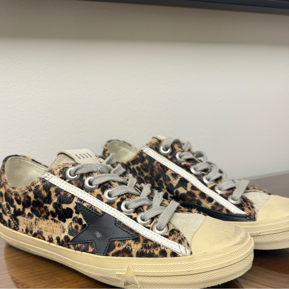 Golden Goose Leopard Print Low-Top Sneakers with Black Star - Picture 9 of 11
